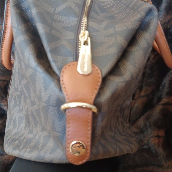 Michael Kors Large Weekend Traveler, New with Tags, Retail for $398 - Picture 3 of 7